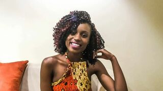 Mosolygós barna csinibaba pov castingon keményen megkamatyolva