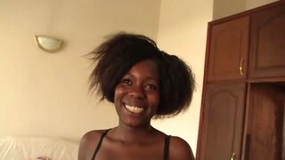 Ellenállhatatlan csoki amatőr interracial popó casting forgatás szexfilm