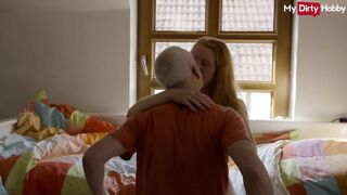 Világos Szőke tinédzser nyögés míg az idősödő megrépázza a cunciját