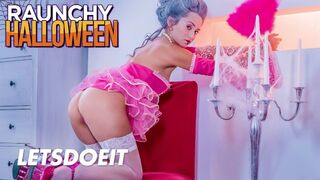 Shrima Malati maszkos öreg szeretővel ünnepli halloween-t durva dugással