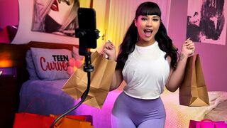 Vastag popós influencer véletlenül megkúrja magát a rajongói szeme láttára