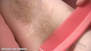 Szőrös fiatal cunci cyan combs szőrös kalandjai