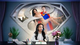 Pajkos pici riporter lois lane fulldoklik superman nagyméretű bréje miatt