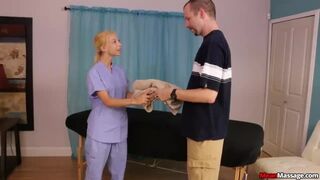 Világos Szőke zsenge kíméletlen boldog befejezést kínál ügyfelének a Nookiesnál